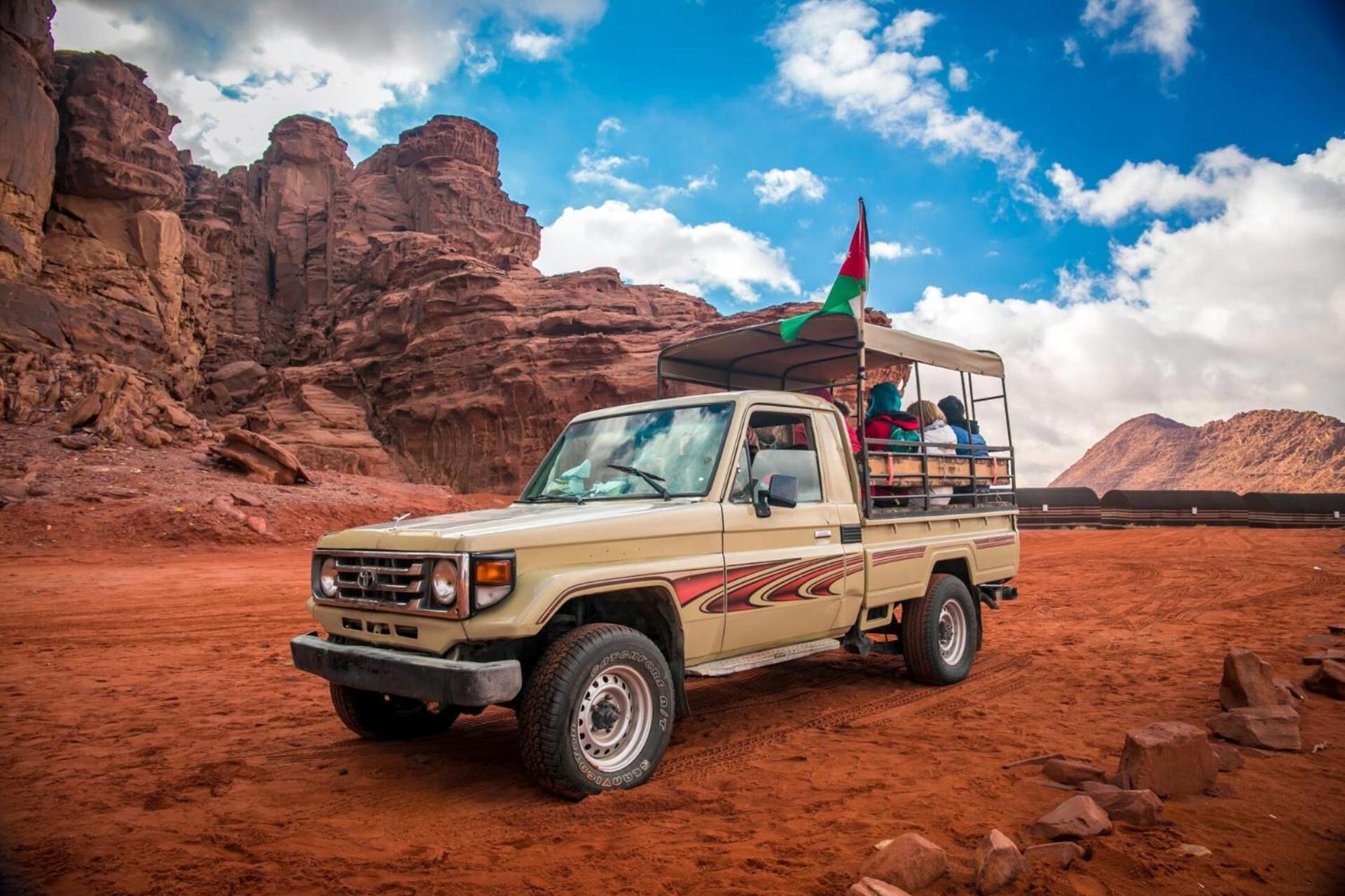 Wadi Rum Mundo Camp Акаба Экстерьер фото
